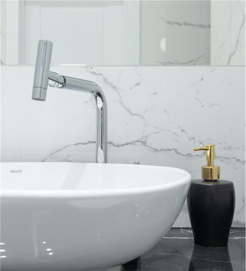 Bath Design 24